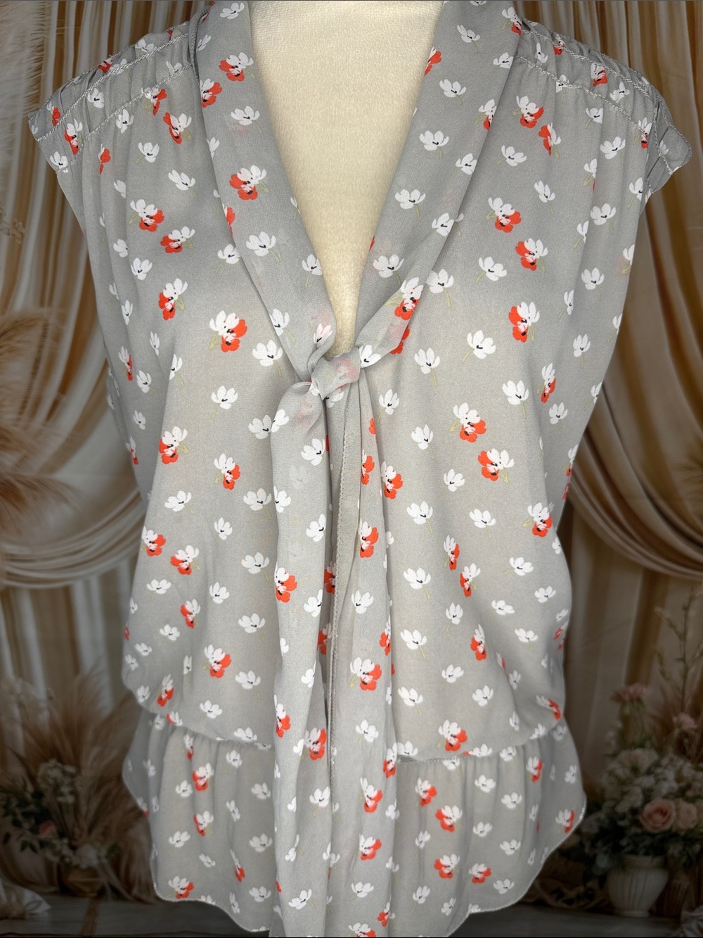 Max Studio Gray Floral Tie-Neck Blouse with White and Red Blossoms